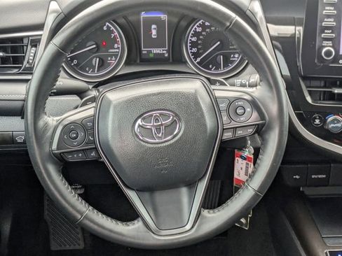 Used 2024 Toyota Camry SE image 13