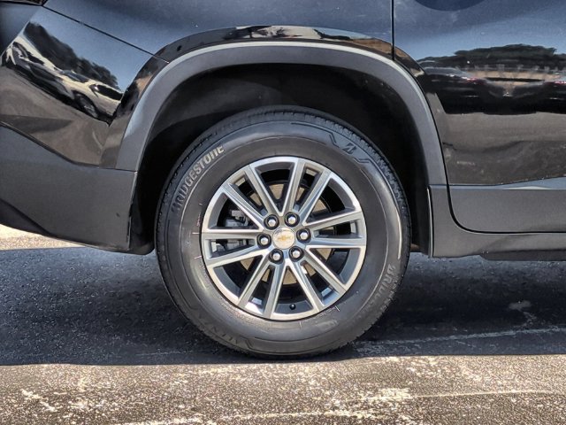 Used 2023 Chevrolet Traverse LT w/ LPO, Cargo Package FWD image 37