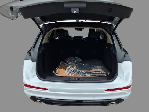 New 2026 Lincoln Corsair Grand Touring image 8