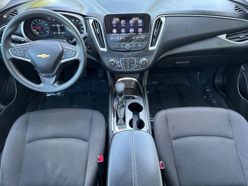 Used 2024 Chevrolet Malibu LT FWD image 16