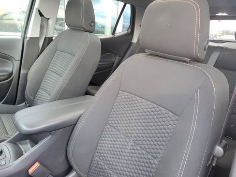 Used 2021 GMC Terrain SLE w/ Driver Convenience Package image 22