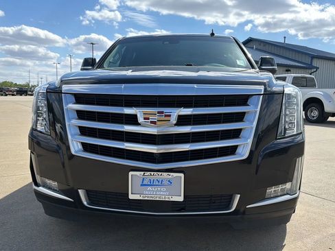 Used 2016 Cadillac Escalade Premium AWD/4WD image 32