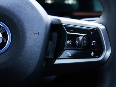 Used 2024 BMW i5 eDrive40i w/ M Sport Package image 24