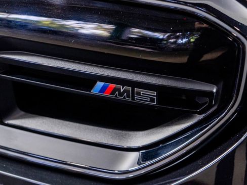 Used 2025 BMW M5 w/ Executive Package AWD/4WD image 43