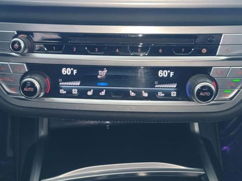 Used 2020 BMW 740i xDrive w/ M Sport Package image 22