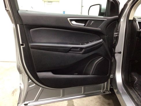Used 2024 Ford Edge SEL AWD/4WD image 16