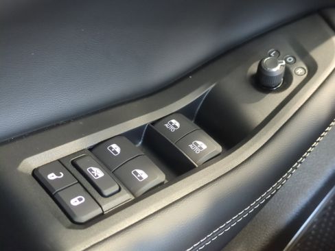 New 2026 Jeep Grand Cherokee Limited w/ Limited Altitude Package image 27