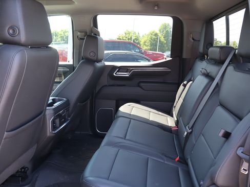 Used 2023 Chevrolet Silverado 1500 LTZ w/ LTZ Convenience Package II AWD/4WD image 29