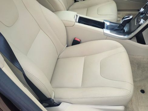Used 2016 Volvo XC60 T5 Premier AWD/4WD image 26