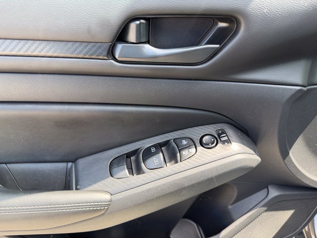 Used 2026 Nissan Altima 2.5 SV FWD image 19