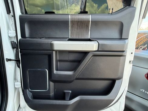 Used 2021 Ford F350 Lariat image 37