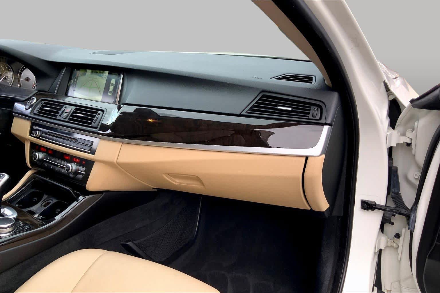 Used 2016 BMW 528i Sedan RWD image 19