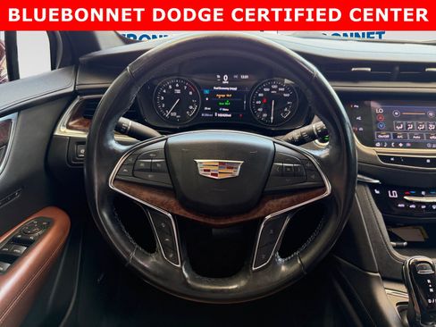 Used 2020 Cadillac XT5 Premium Luxury FWD image 13