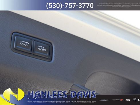 New 2026 Kia Carnival EX image 11