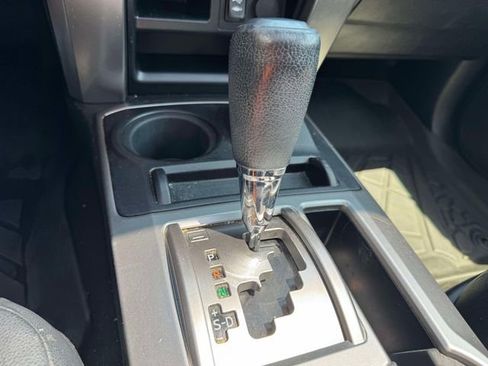 Used 2015 Toyota 4Runner SR5 Premium AWD/4WD image 36