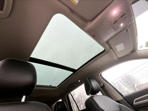 Used 2022 Volkswagen Atlas SE image 27