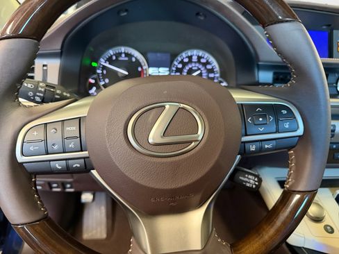Used 2018 Lexus ES 350 w/ Premier Package FWD image 13