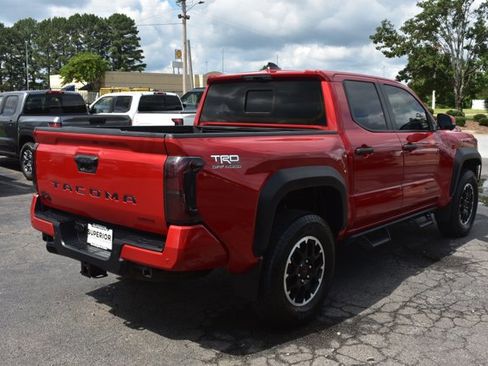 Used 2024 Toyota Tacoma TRD Off-Road w/ TRD Off Road Premium Package AWD/4WD image 5