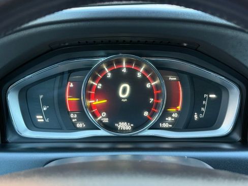 Used 2017 Volvo XC60 T5 Dynamic w/ Preferred Option Package image 38