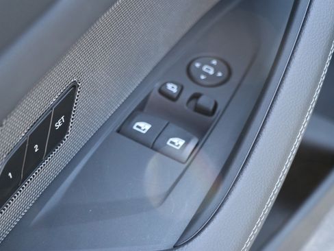 Certified 2025 BMW 430i Coupe w/ M Sport Package image 26