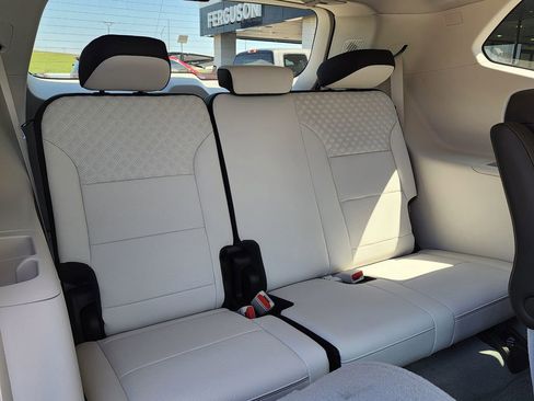 New 2026 GMC Acadia Denali w/ Super Cruise Package FWD image 50