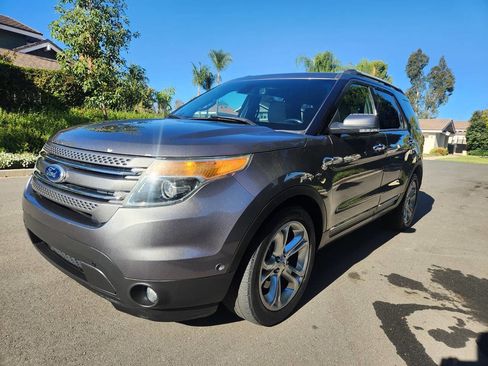 Used 2013 Ford Explorer Limited image 9