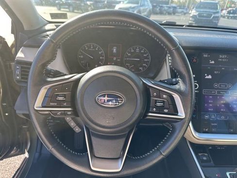 Used 2022 Subaru Outback Premium image 13