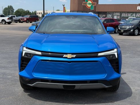 Used 2024 Chevrolet Blazer EV LT AWD/4WD image 3