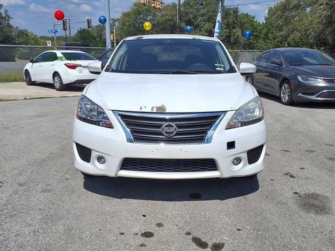 Used 2015 Nissan Sentra SR FWD image 2