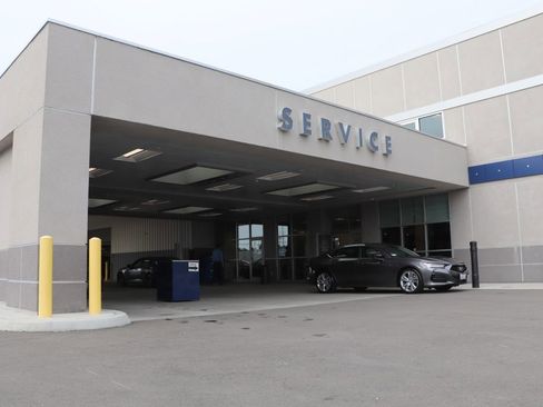 Used 2022 Toyota Highlander LE FWD image 33