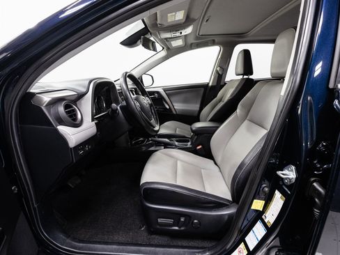 Certified 2018 Toyota RAV4 Limited w/ Advanced Technology Package image 4