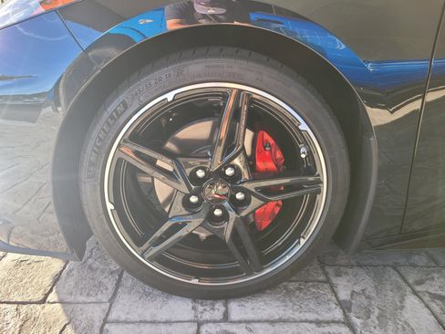 Used 2024 Chevrolet Corvette Stingray Preferred Conv image 8