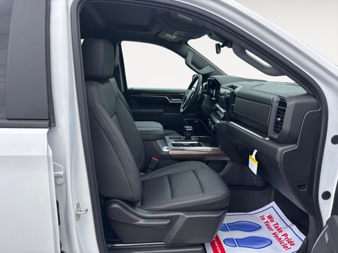 New 2026 Chevrolet Silverado 1500 RST w/ RST All Star Premium Package AWD/4WD image 15