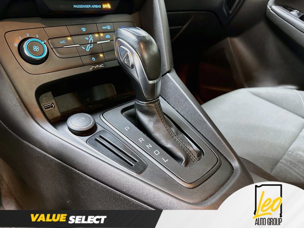 Used 2015 Ford Focus SE FWD image 18