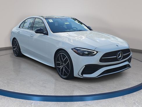 Used 2024 Mercedes-Benz C 300 4MATIC Sedan image 4