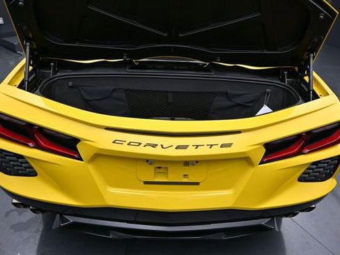 Used 2025 Chevrolet Corvette Stingray Convertible w/ 1LT image 11