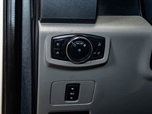 Used 2022 Ford F250 XLT w/ XLT Value Package image 21