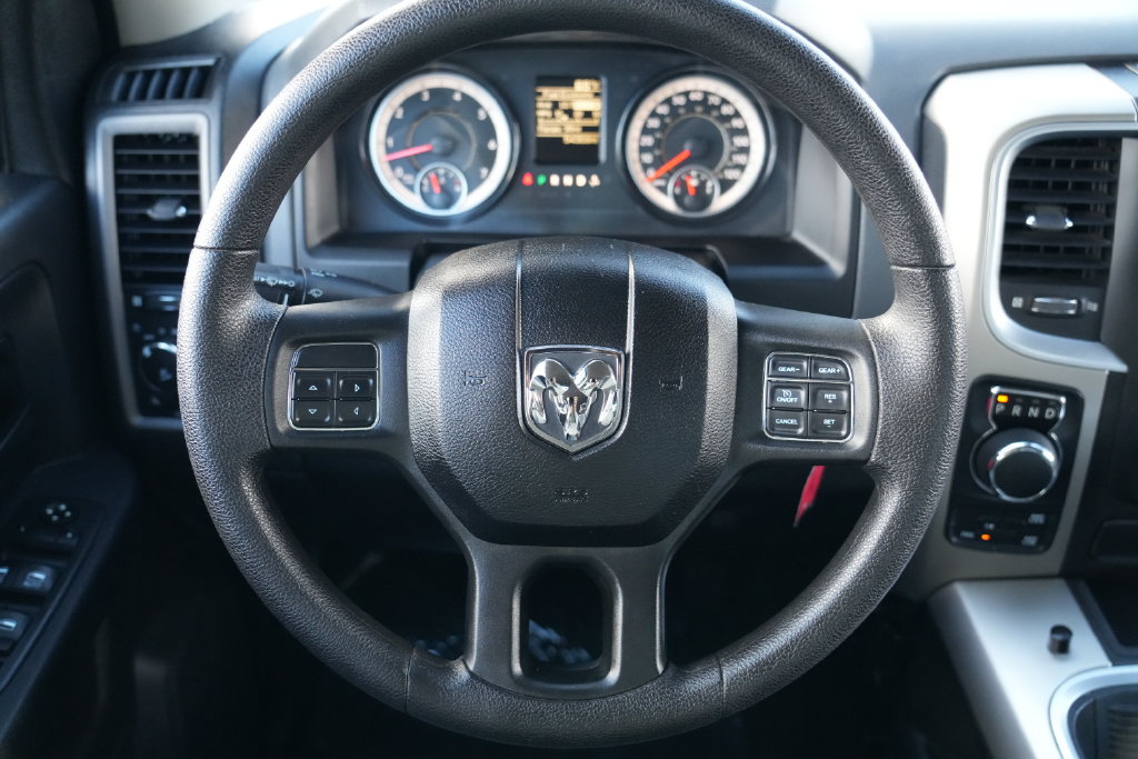 Used 2017 RAM 1500 Express AWD/4WD image 17
