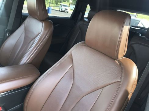 Used 2023 Lincoln Nautilus Reserve AWD/4WD image 11