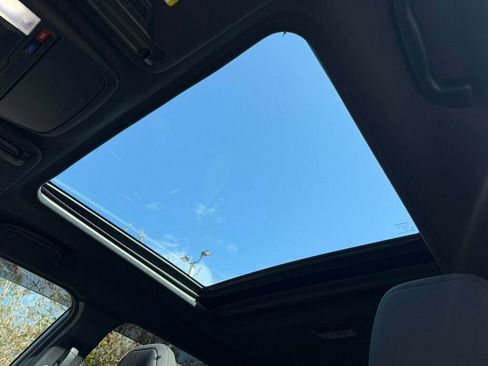 Used 2025 Subaru Forester Premium image 7