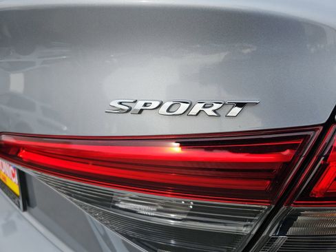 Used 2023 Honda Civic Sport image 39