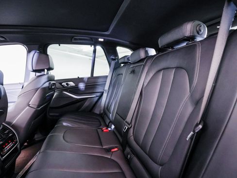 Used 2022 BMW X5 M50i w/ Executive Package image 25