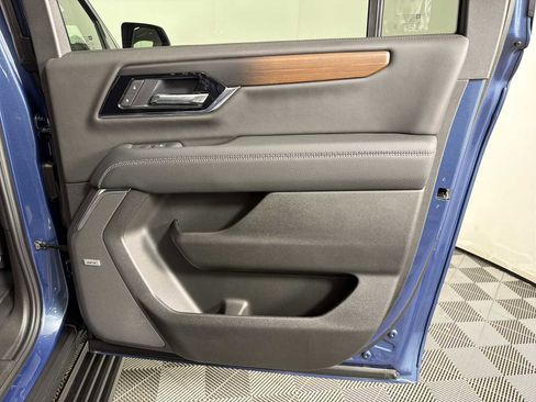 New 2026 GMC Yukon XL Denali AWD/4WD image 15
