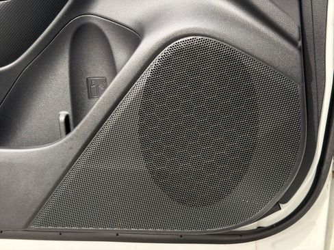 Used 2020 Subaru Forester Premium image 32