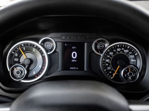 Used 2021 RAM 2500 Big Horn image 15