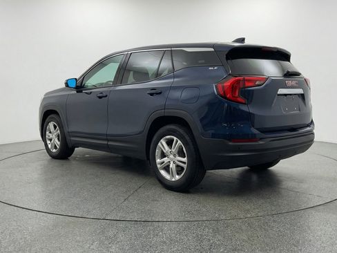 Used 2024 GMC Terrain SLE image 6