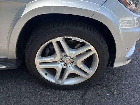 Used 2016 Mercedes-Benz GL 550 4MATIC image 20