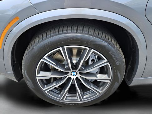 New 2026 BMW X5 xDrive50e w/ Executive Package image 35