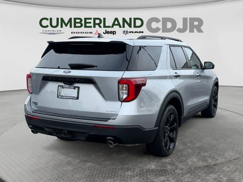 Used 2023 Ford Explorer ST-Line w/ Class IV Trailer Tow Package AWD/4WD image 8