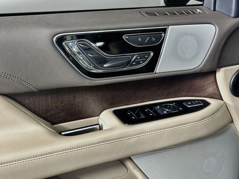 Used 2023 Lincoln Navigator Reserve AWD/4WD image 15